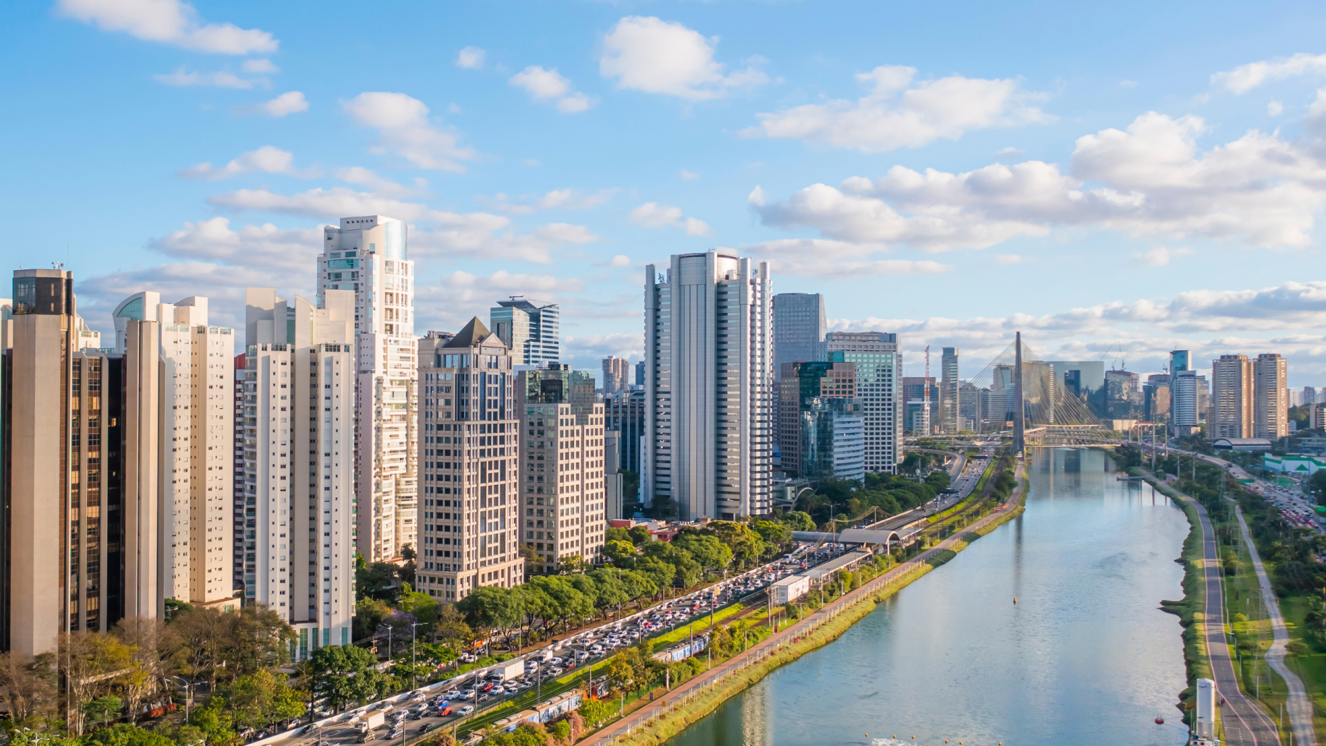 Folha de São Paulo: Muros de novos arranha-céus mudam o horizonte na Marginal Pinheiros